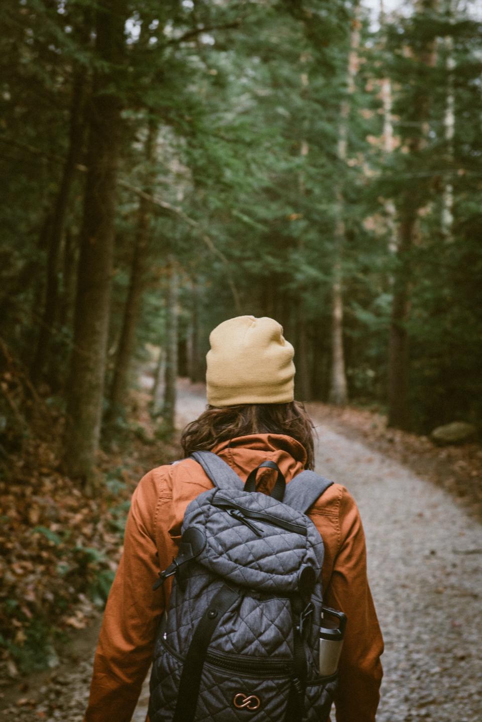 Expat-Counseling-Load-Daniella-Marchick Licensed expat counselor in Lisbon, offering IFS, EMDR, and trauma-informed therapy for personal growth and emotional healing.